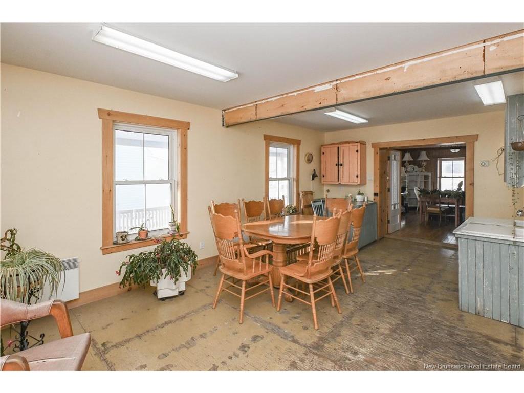 









142


Saint-Pierre E

BLVD,
Caraquet,




NB
E1W 1B1

