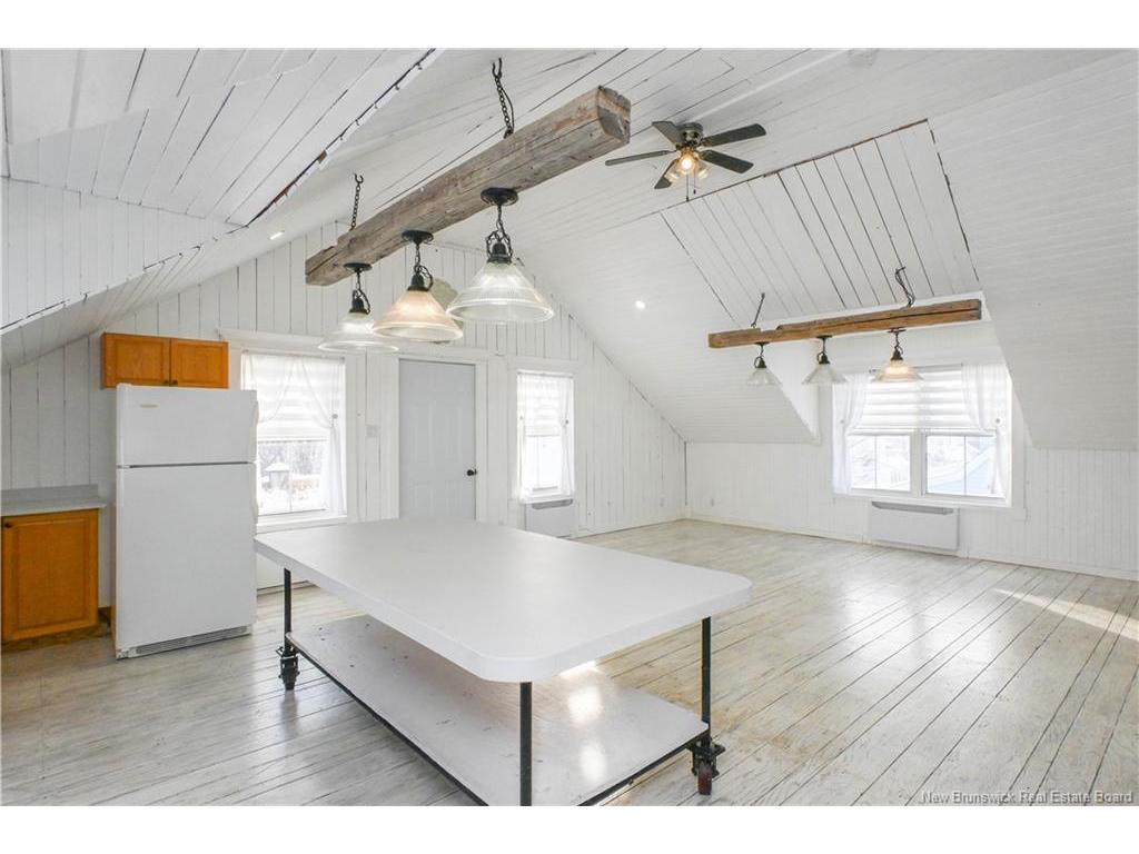 









142


Saint-Pierre E

BLVD,
Caraquet,




NB
E1W 1B1

