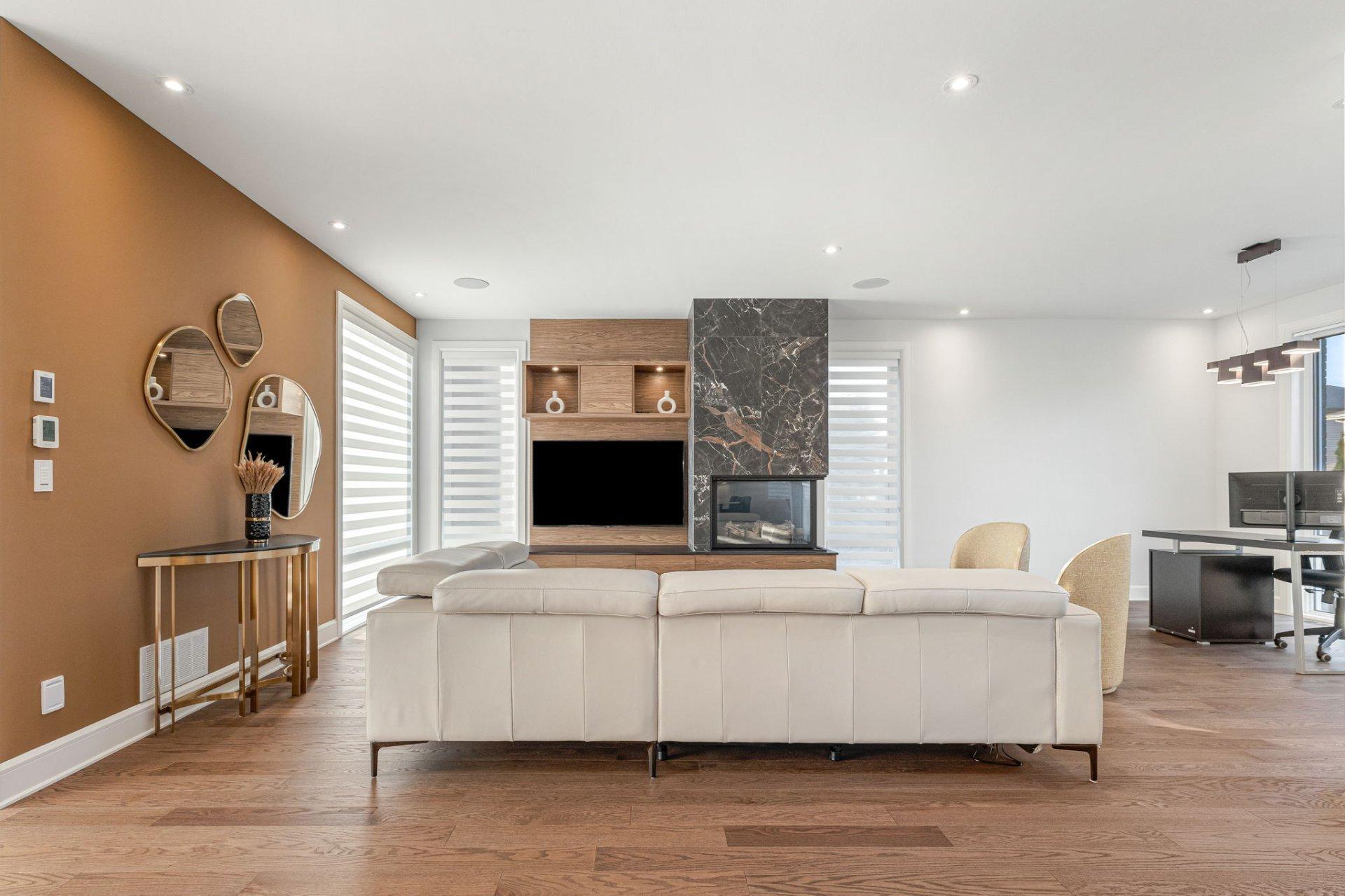 









769


Rue Louis-Quilico

,
Boucherville,




QC
J4B0L8

