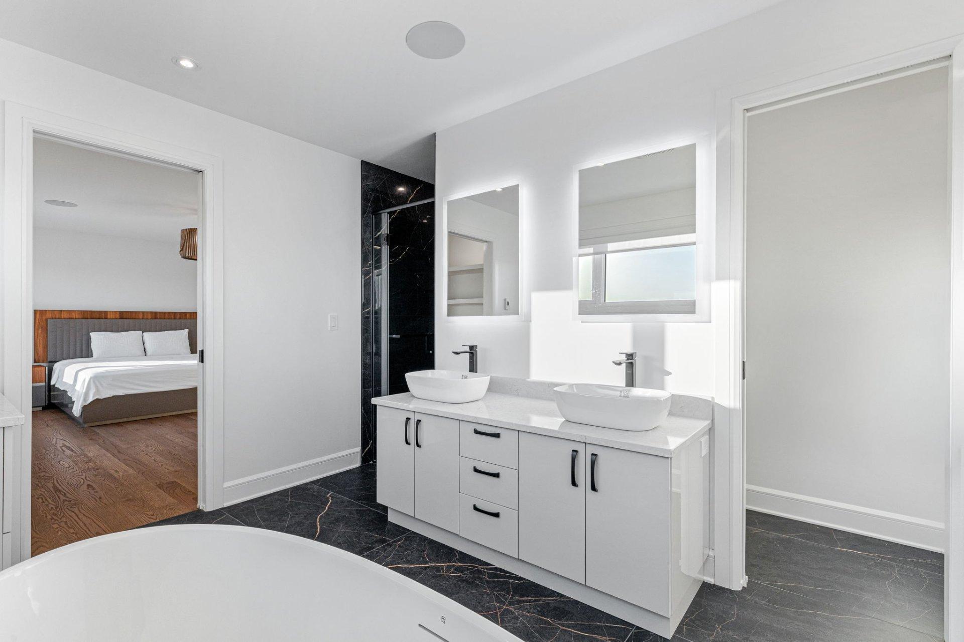 









769


Rue Louis-Quilico

,
Boucherville,




QC
J4B0L8

