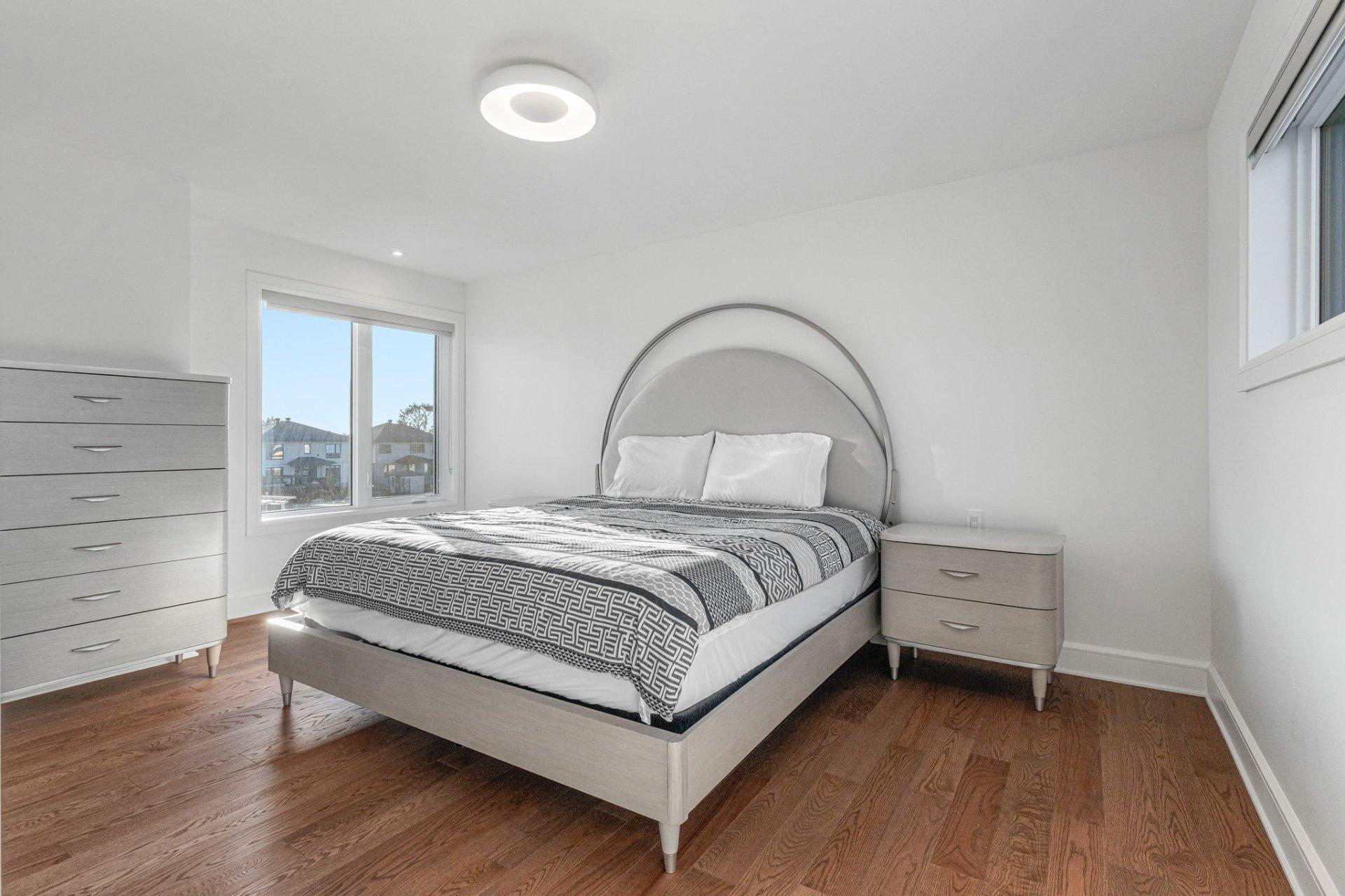 









769


Rue Louis-Quilico

,
Boucherville,




QC
J4B0L8

