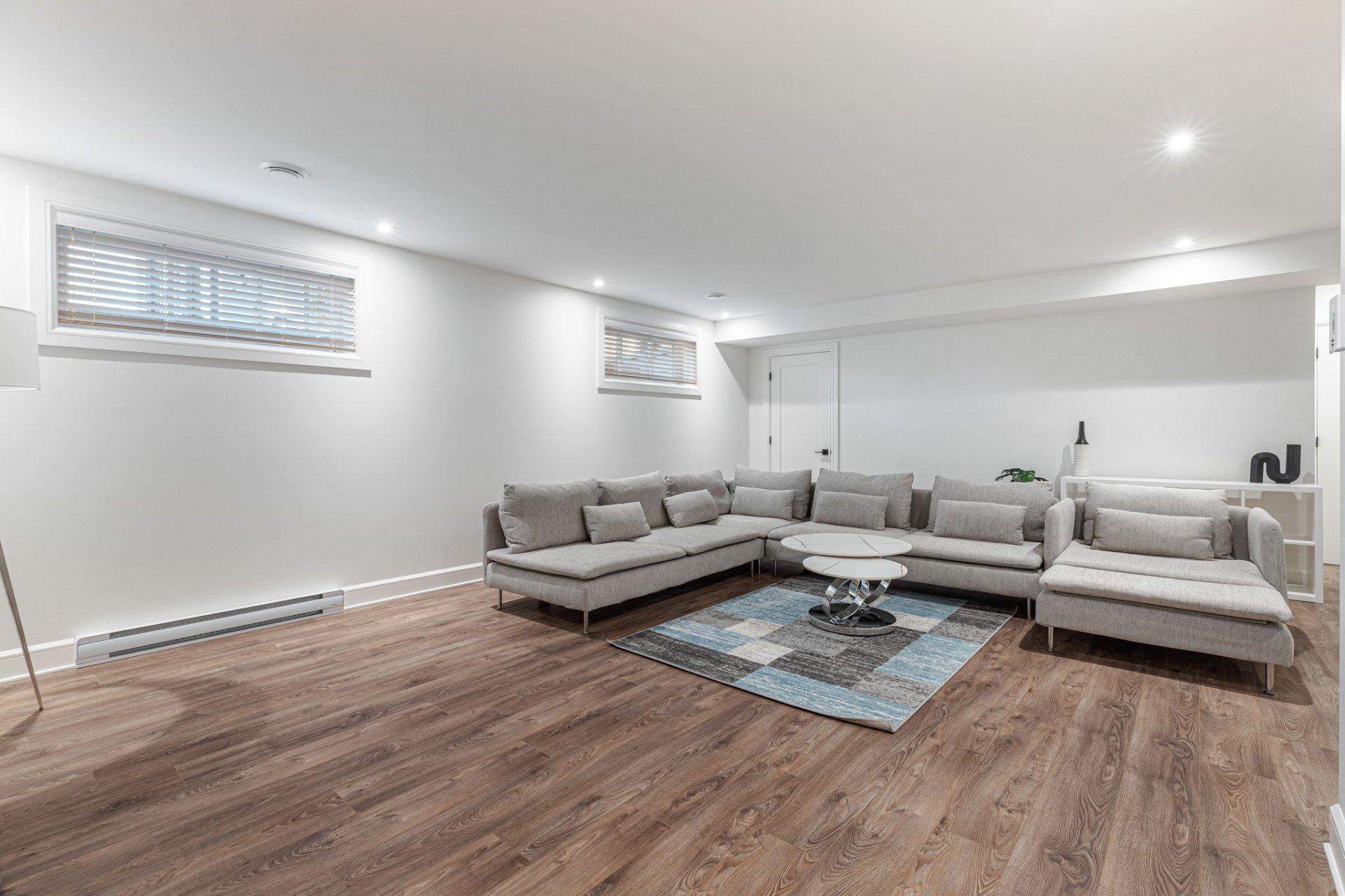 









769


Rue Louis-Quilico

,
Boucherville,




QC
J4B0L8

