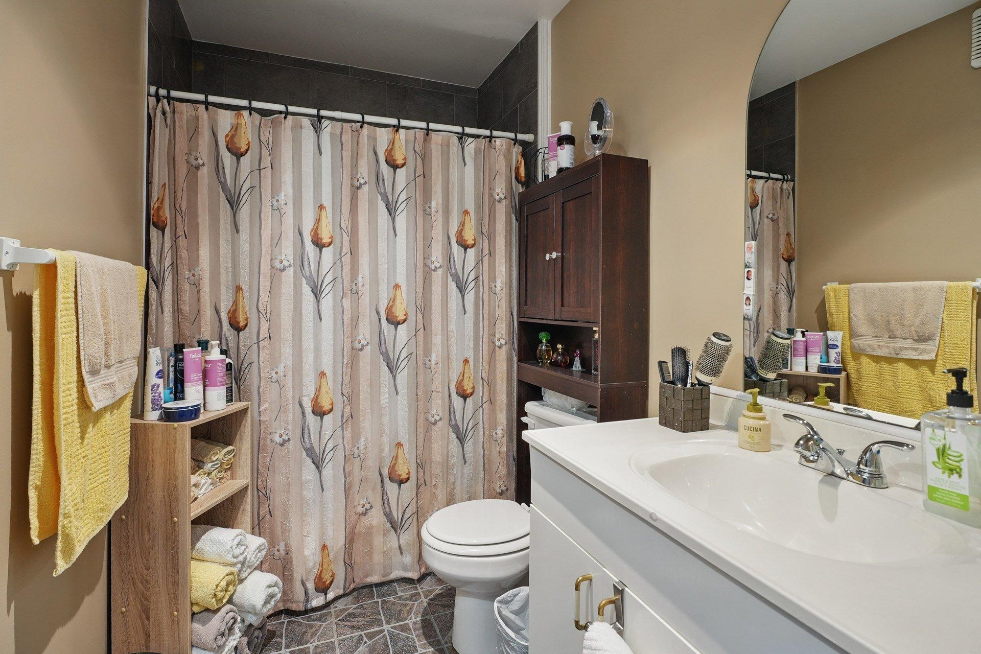 









673


Ch. Klock

,
Gatineau (Aylmer),




QC
J9J3G8

