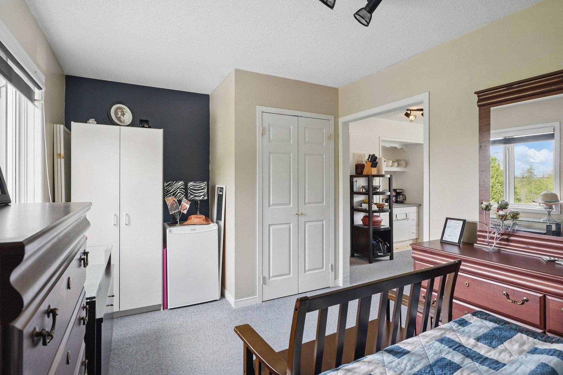 









673


Ch. Klock

,
Gatineau (Aylmer),




QC
J9J3G8

