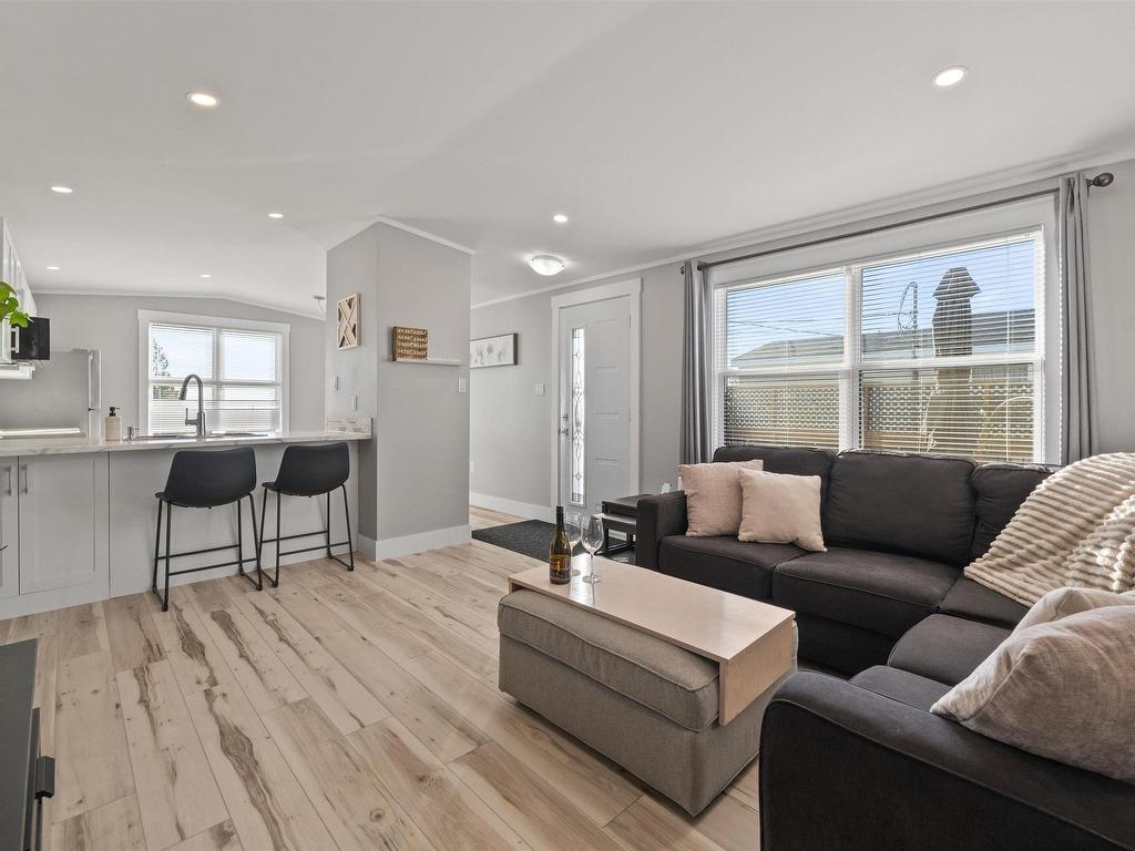












40 Skyline Drive

,
Harrietsfield,




NS
B3V 1B3

