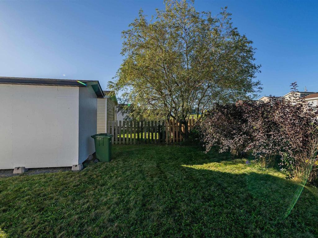 












40 Skyline Drive

,
Harrietsfield,




NS
B3V 1B3


