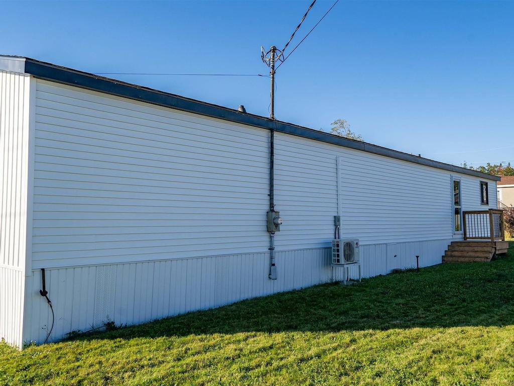 












40 Skyline Drive

,
Harrietsfield,




NS
B3V 1B3

