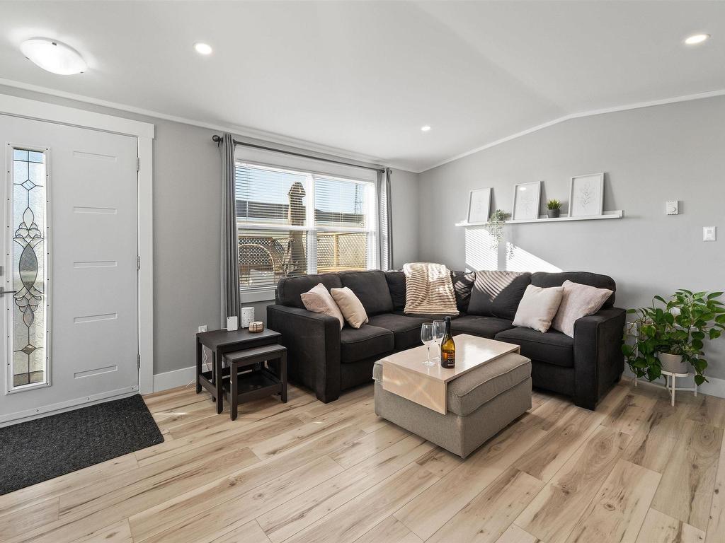 












40 Skyline Drive

,
Harrietsfield,




NS
B3V 1B3

