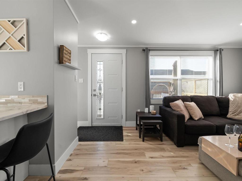 












40 Skyline Drive

,
Harrietsfield,




NS
B3V 1B3

