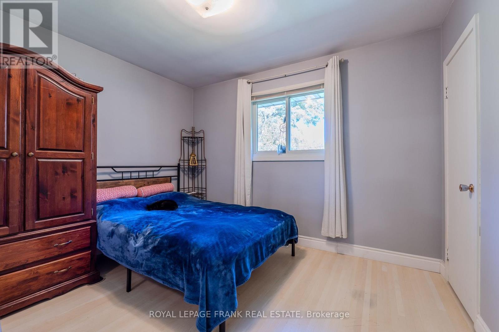 












32 MELBOURNE STREET E

,
Kawartha Lakes (Lindsay),




Ontario
K9V1X7


