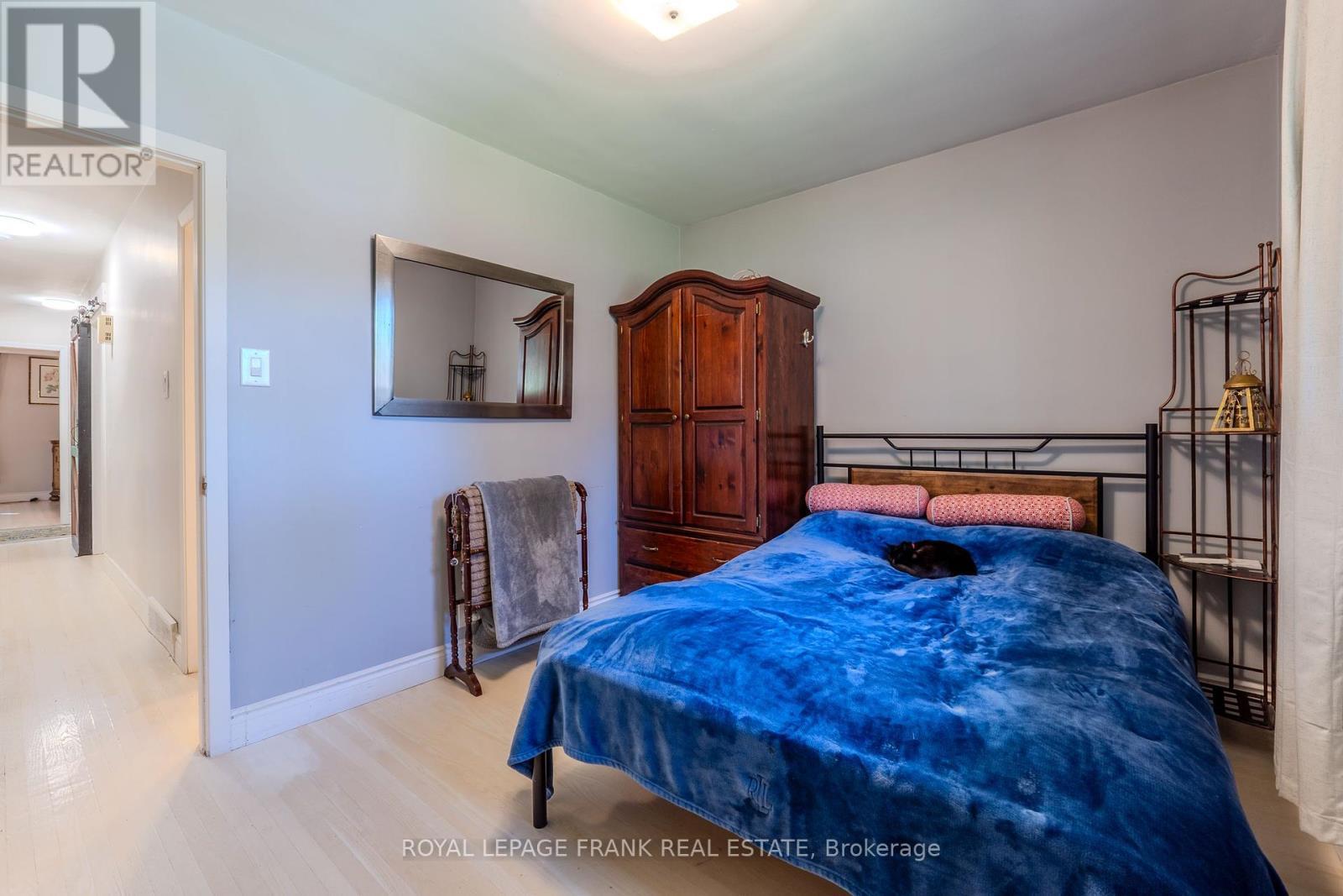 












32 MELBOURNE STREET E

,
Kawartha Lakes (Lindsay),




Ontario
K9V1X7

