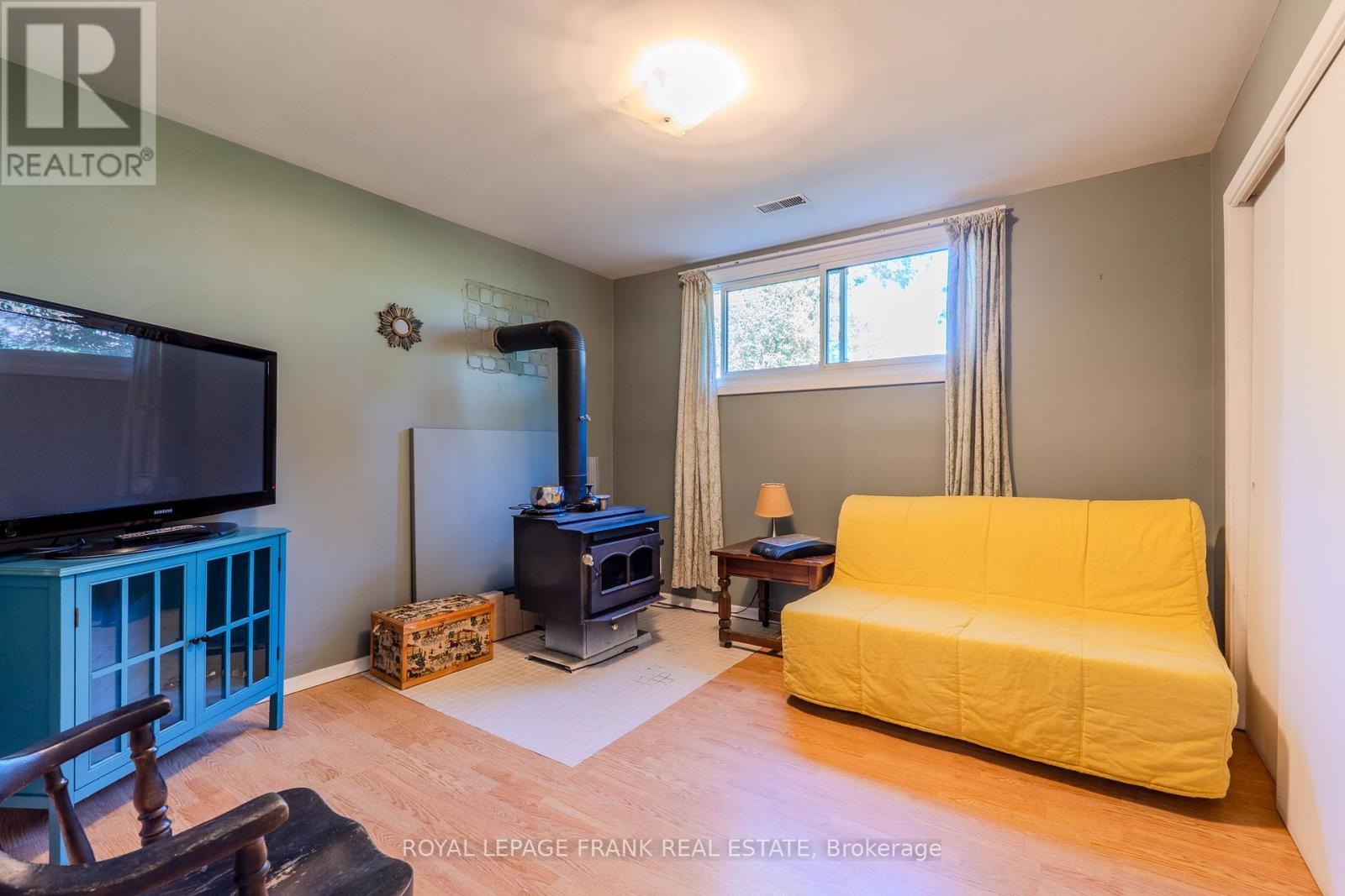 












32 MELBOURNE STREET E

,
Kawartha Lakes (Lindsay),




Ontario
K9V1X7

