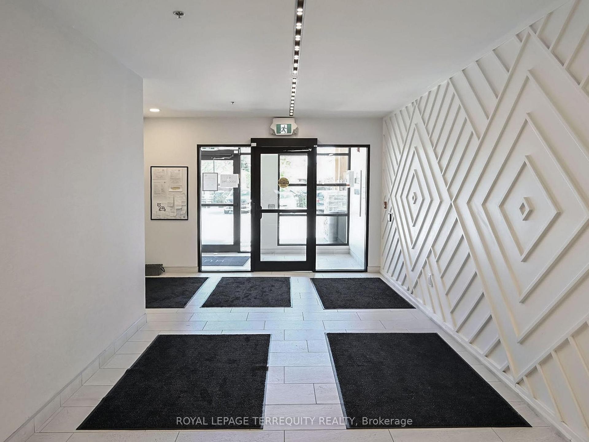 









110


Fergus

Avenue, 419,
Kitchener,




ON
N2A 0K9

