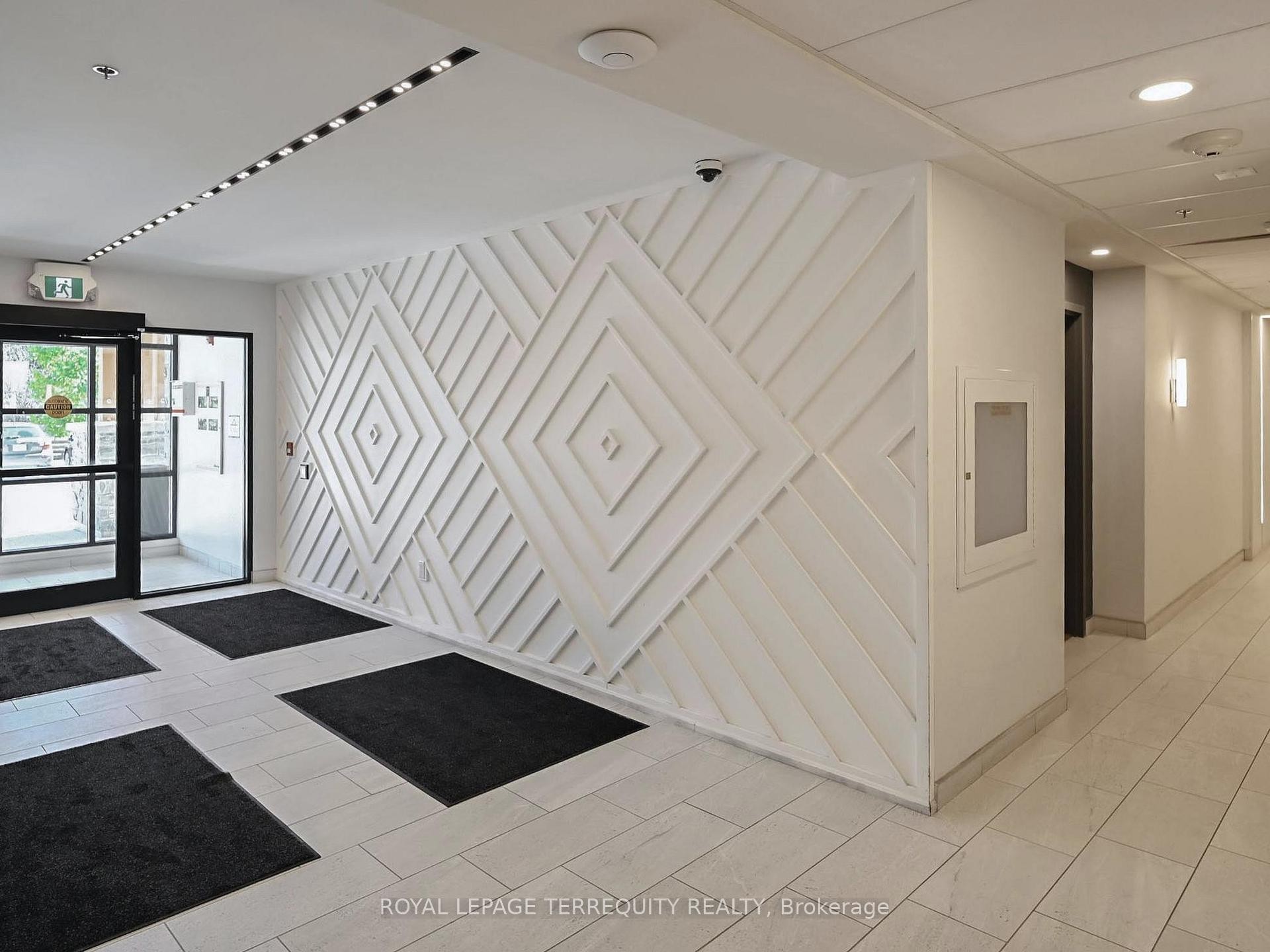 









110


Fergus

Avenue, 419,
Kitchener,




ON
N2A 0K9

