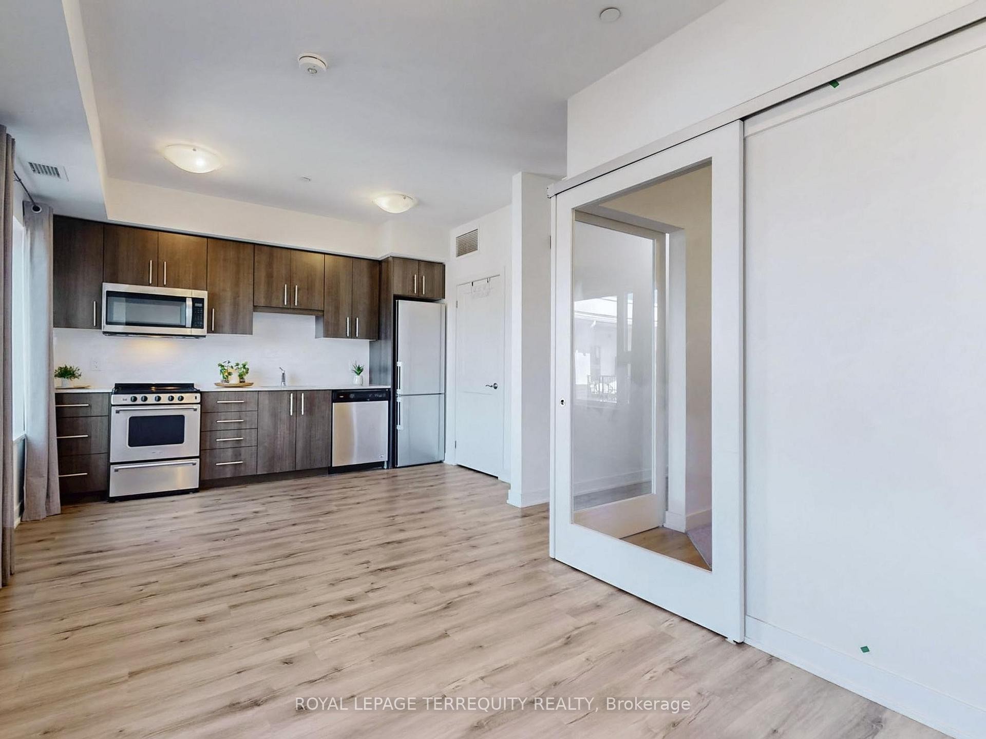 









110


Fergus

Avenue, 419,
Kitchener,




ON
N2A 0K9

