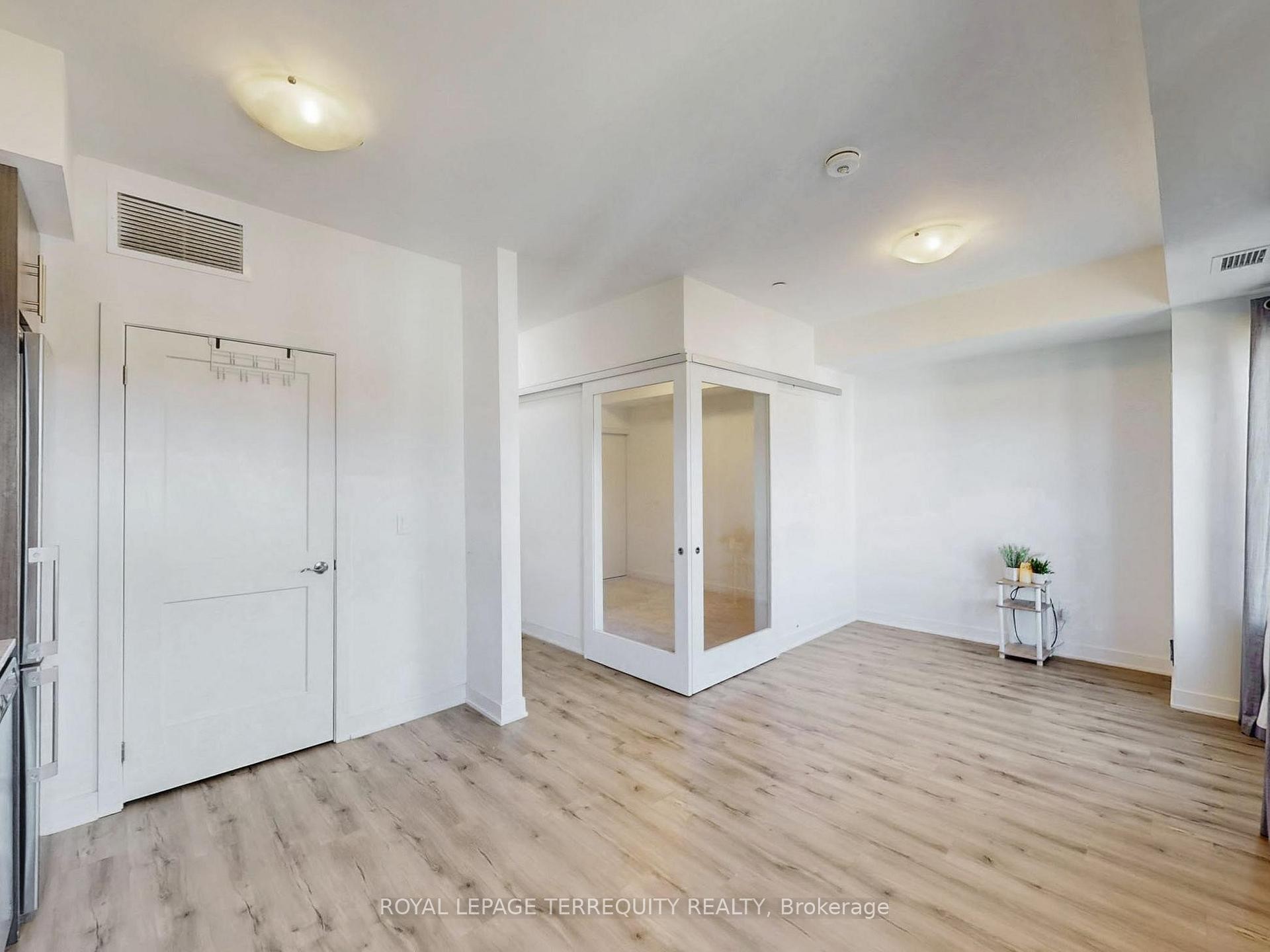 









110


Fergus

Avenue, 419,
Kitchener,




ON
N2A 0K9

