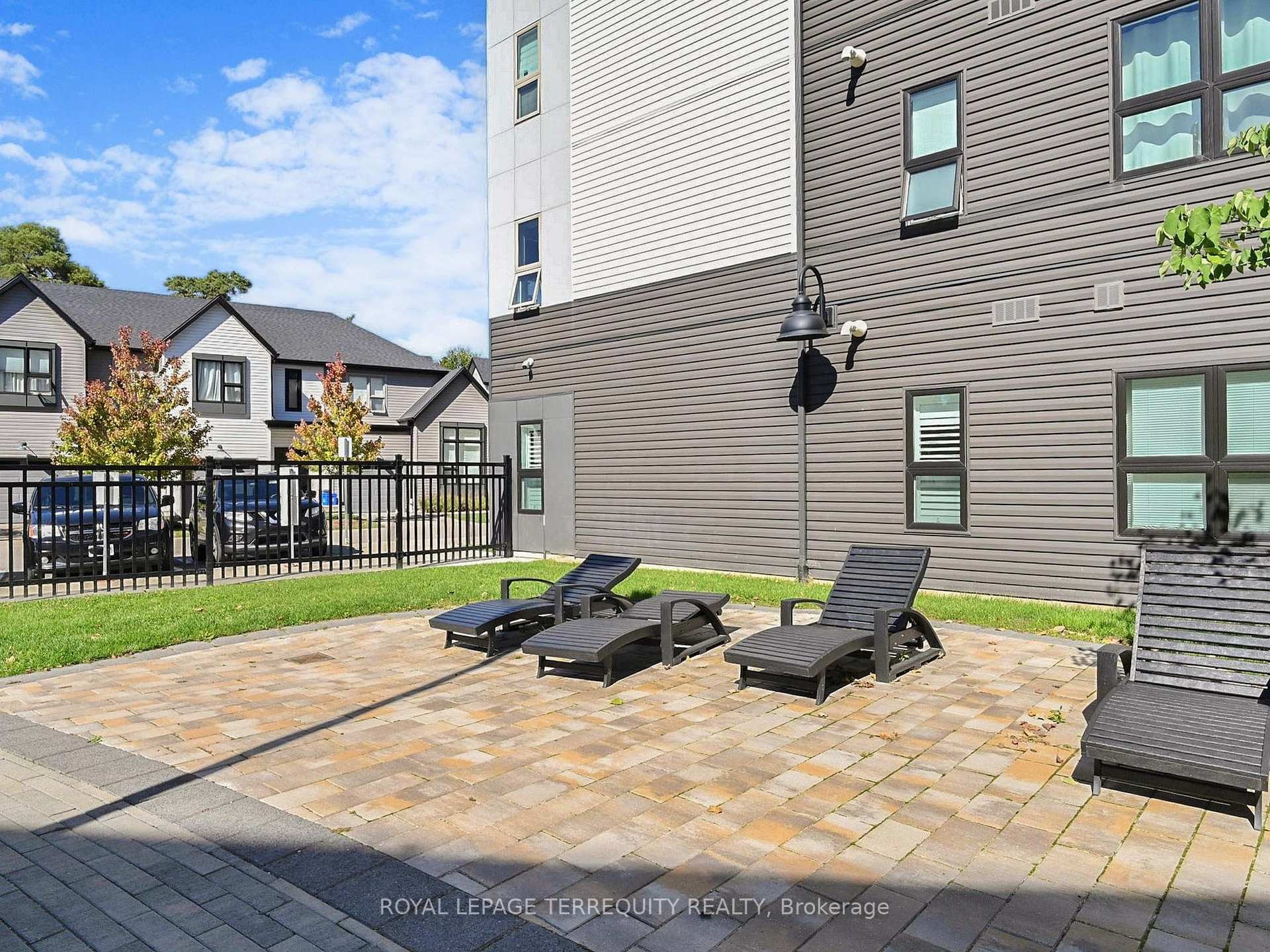 









110


Fergus

Avenue, 419,
Kitchener,




ON
N2A 0K9

