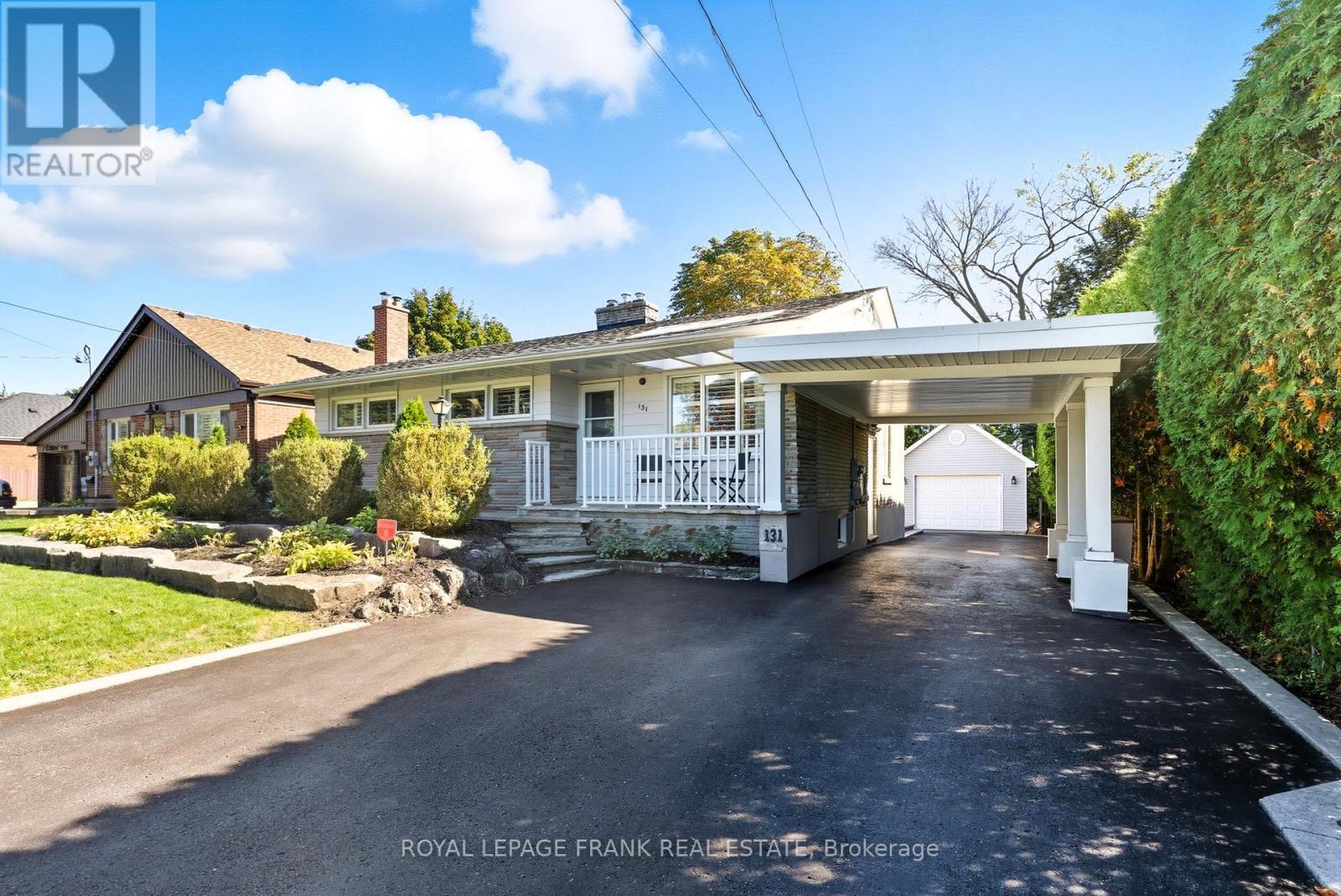 












131 JONES AVENUE

,
Oshawa (Centennial),




Ontario
L1G3A3

