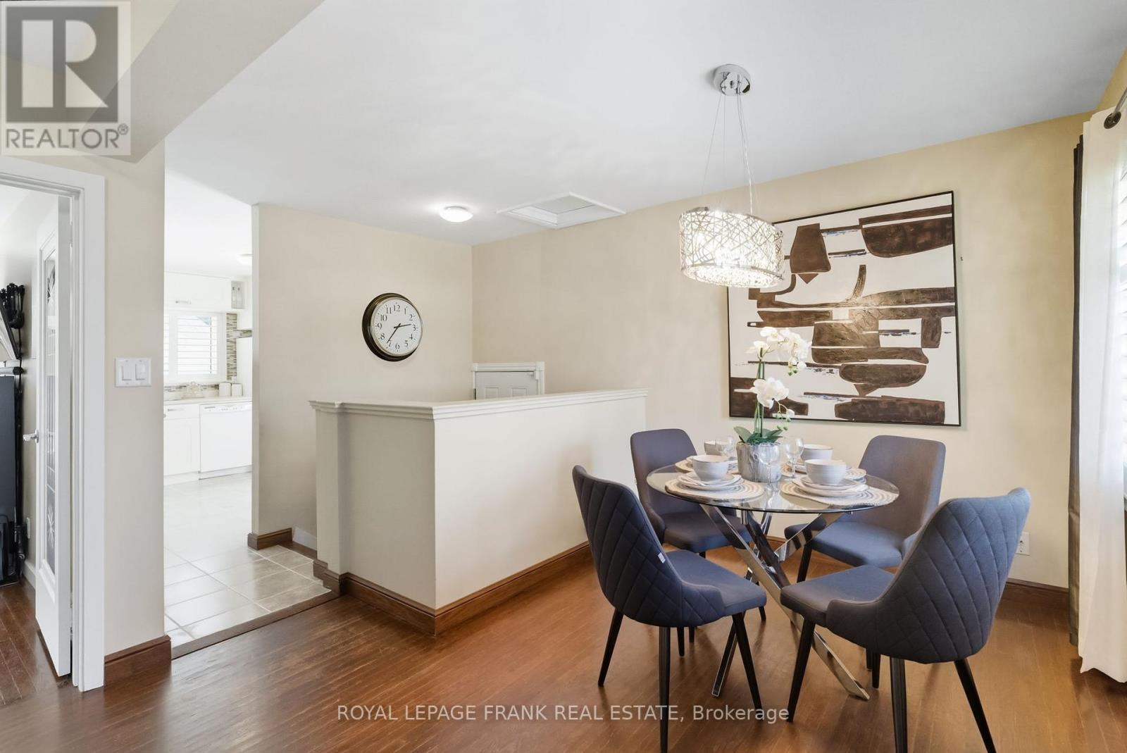 












131 JONES AVENUE

,
Oshawa (Centennial),




Ontario
L1G3A3


