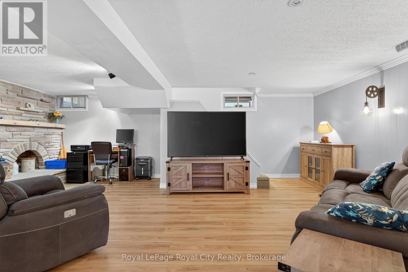 












68 SUNSET BOULEVARD

,
Cambridge,




Ontario
N1S1A7

