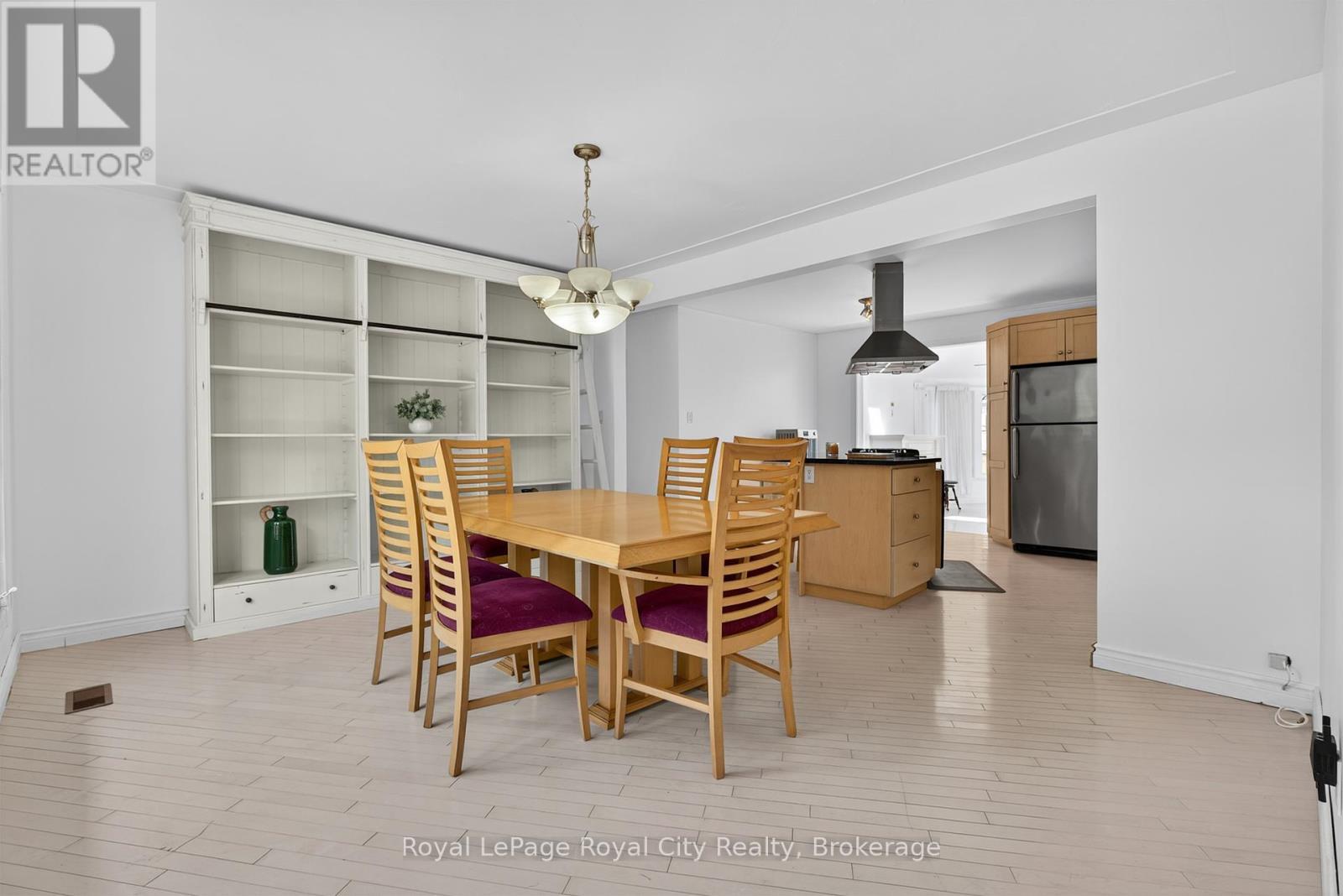 












68 SUNSET BOULEVARD

,
Cambridge,




Ontario
N1S1A7

