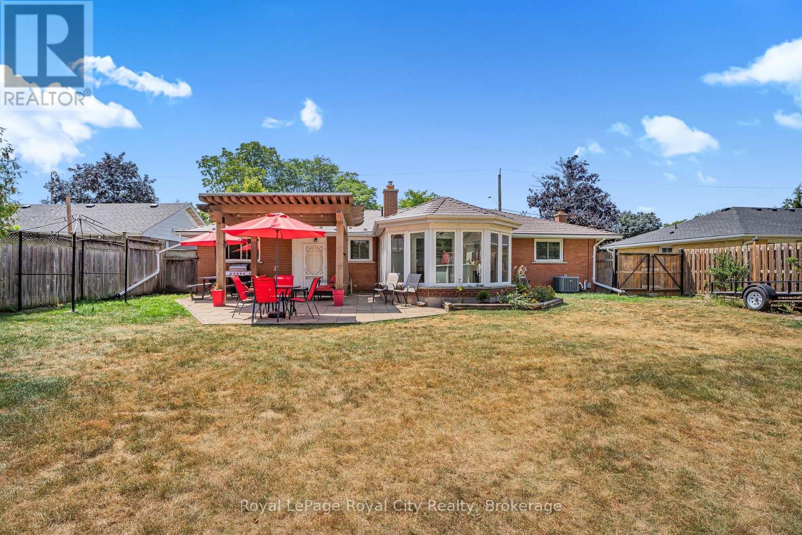 












68 SUNSET BOULEVARD

,
Cambridge,




Ontario
N1S1A7

