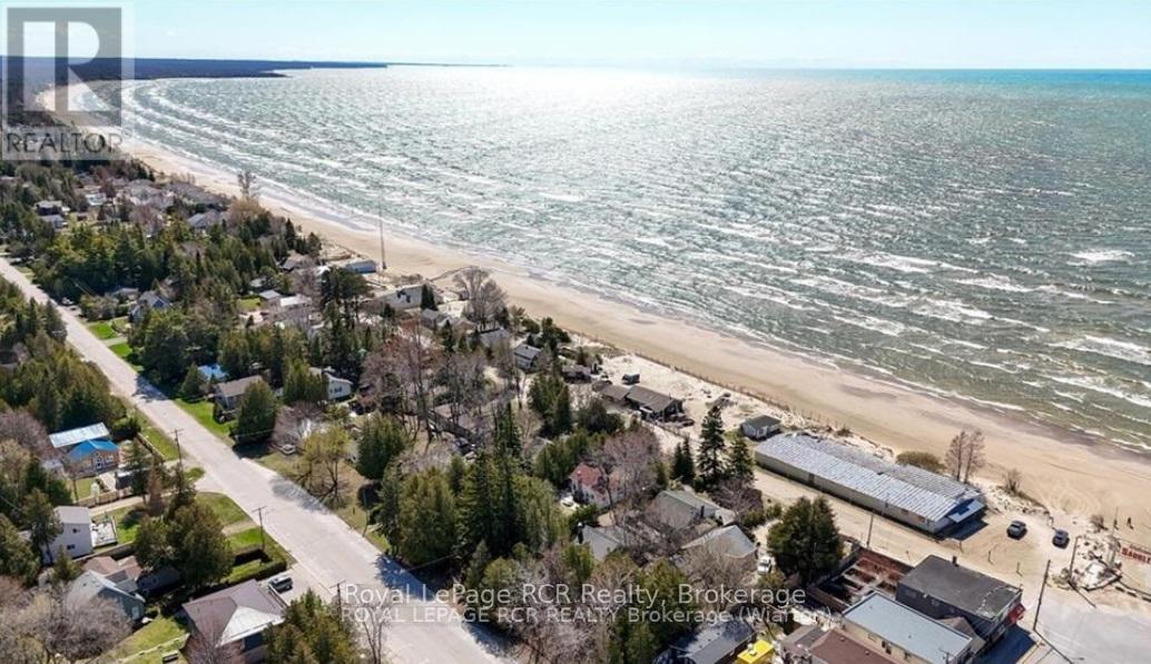 












9 LAKESHORE BOULEVARD S

,
South Bruce Peninsula,




Ontario
N0H2G0

