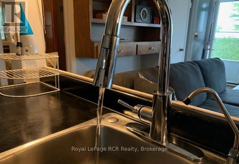 












9 LAKESHORE BOULEVARD S

,
South Bruce Peninsula,




Ontario
N0H2G0

