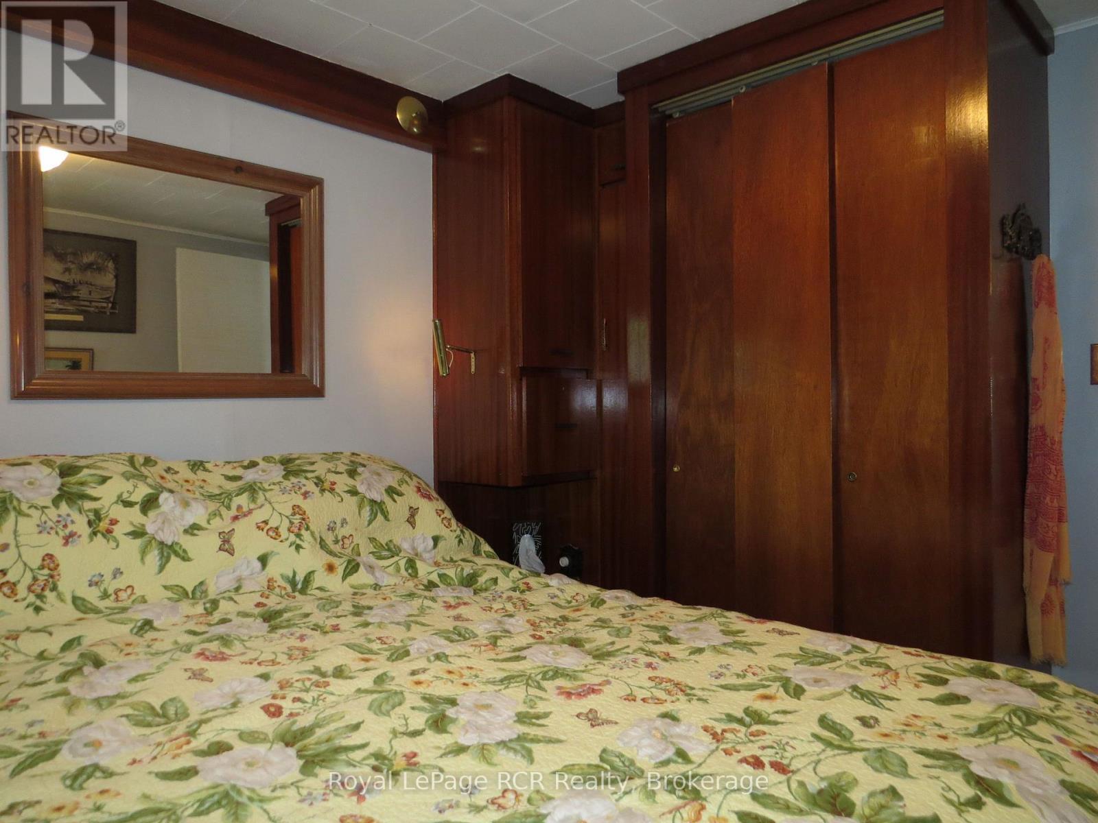 












9 LAKESHORE BOULEVARD S

,
South Bruce Peninsula,




Ontario
N0H2G0

