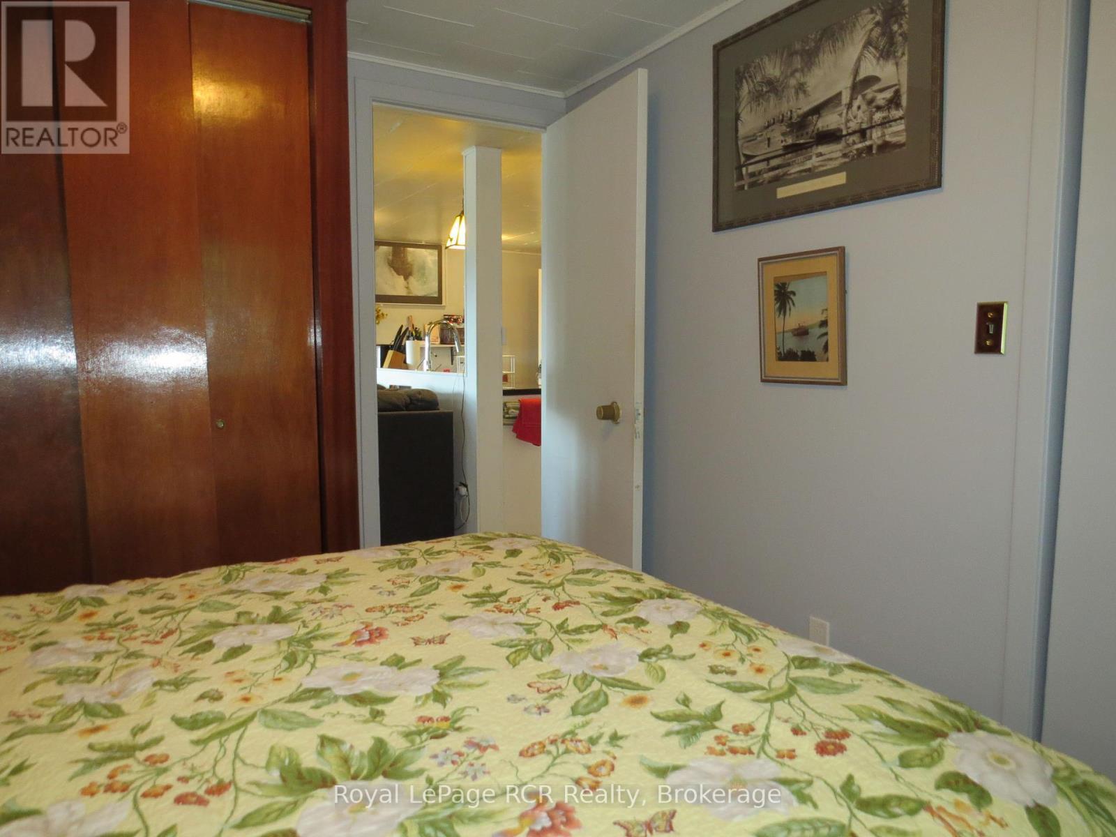 












9 LAKESHORE BOULEVARD S

,
South Bruce Peninsula,




Ontario
N0H2G0

