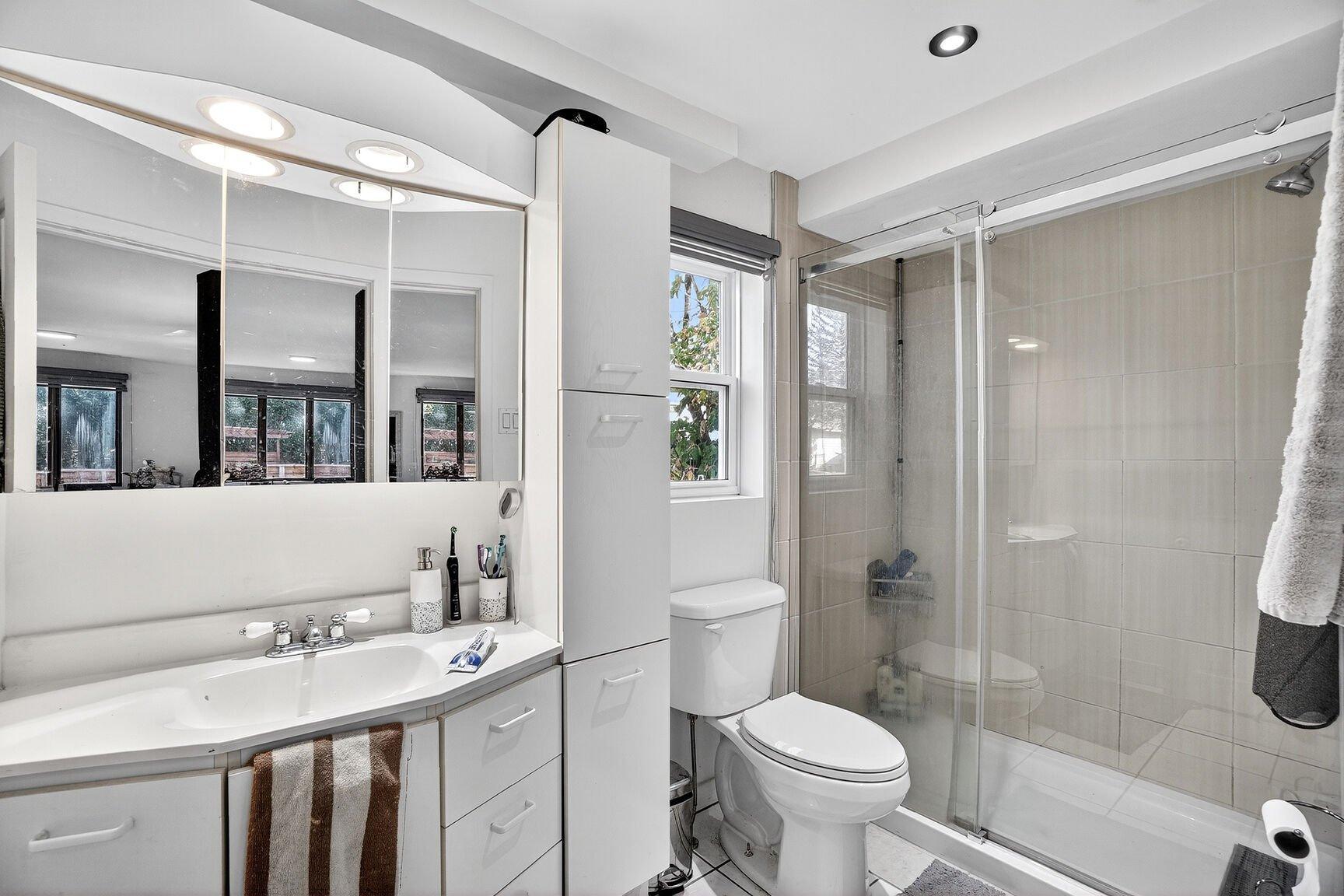 









123


Rue Féré

,
Saint-Eustache,




QC
J7R2T4


