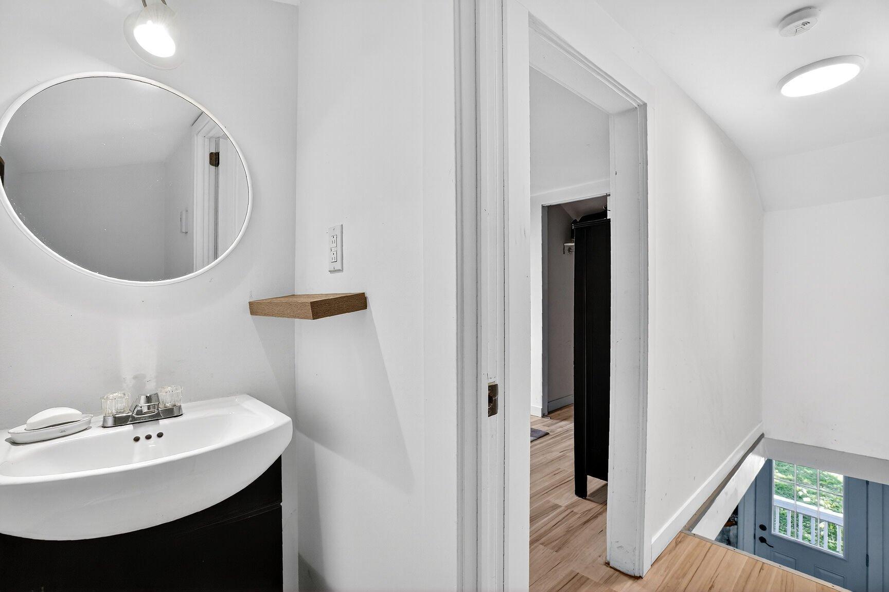 









123


Rue Féré

,
Saint-Eustache,




QC
J7R2T4

