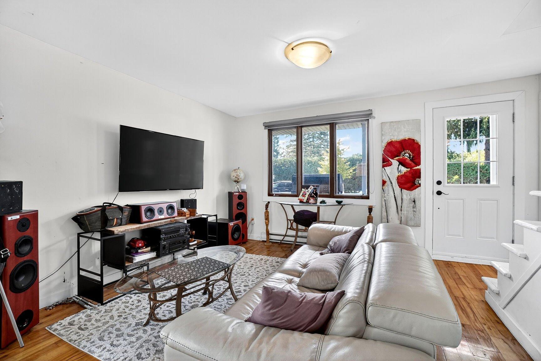 









123


Rue Féré

,
Saint-Eustache,




QC
J7R2T4

