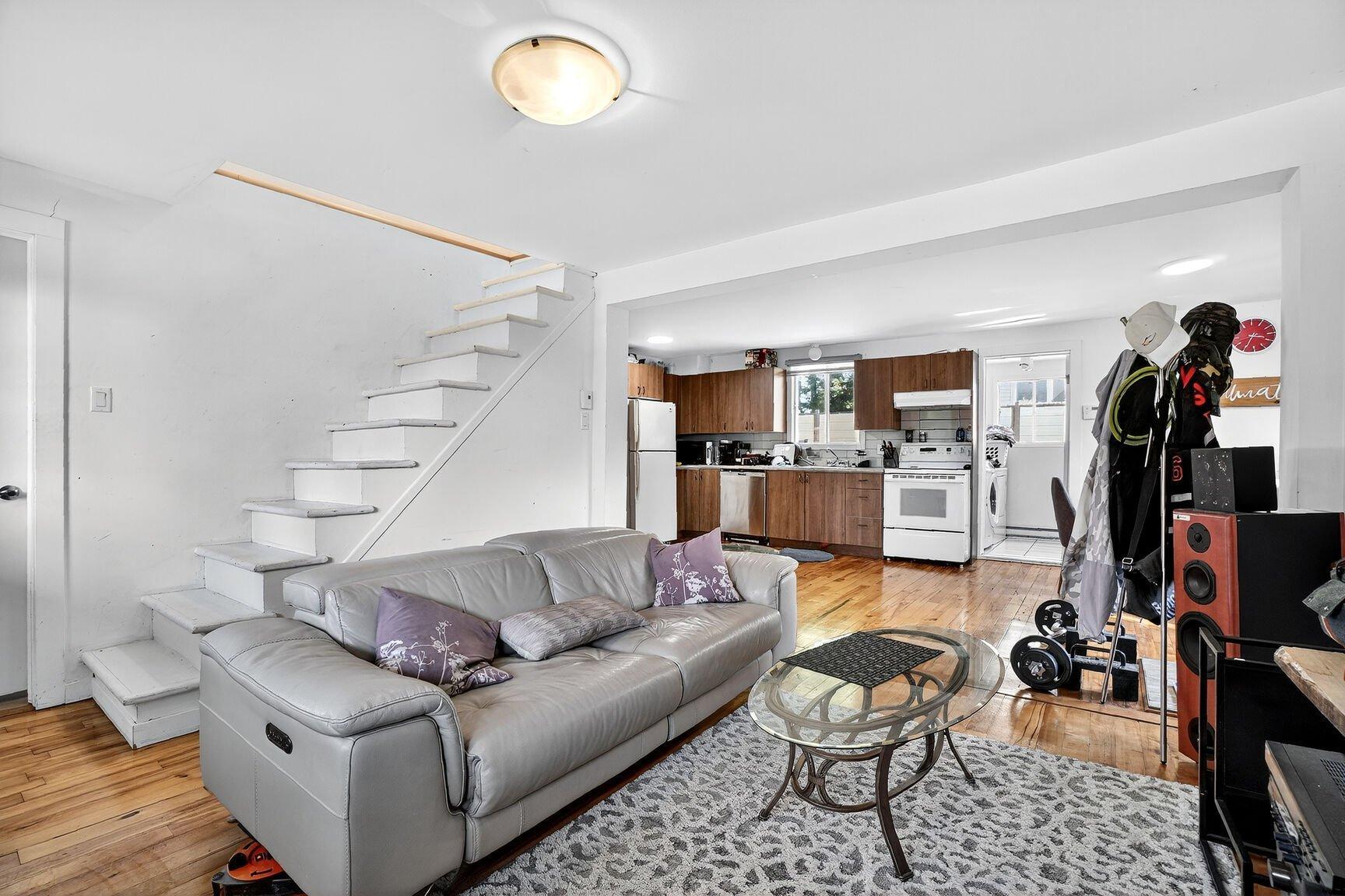 









123


Rue Féré

,
Saint-Eustache,




QC
J7R2T4

