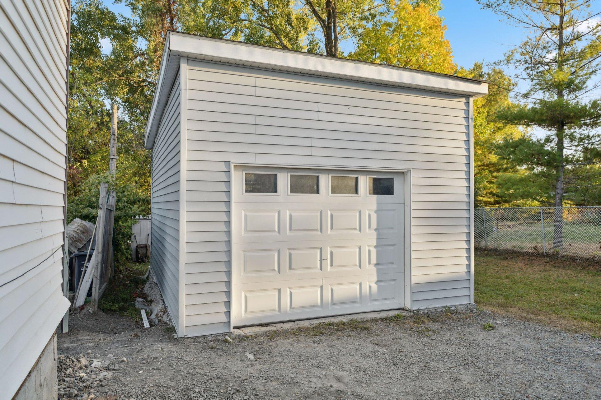 









820


Rue St-Louis

,
Gatineau (Gatineau),




QC
J8T2S4

