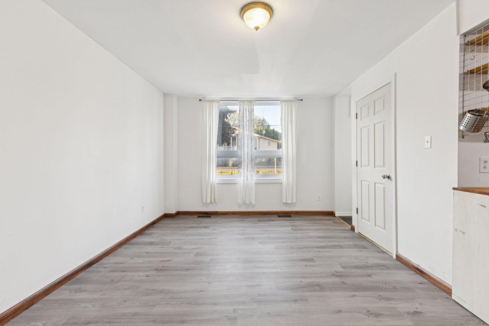 









820


Rue St-Louis

,
Gatineau (Gatineau),




QC
J8T2S4

