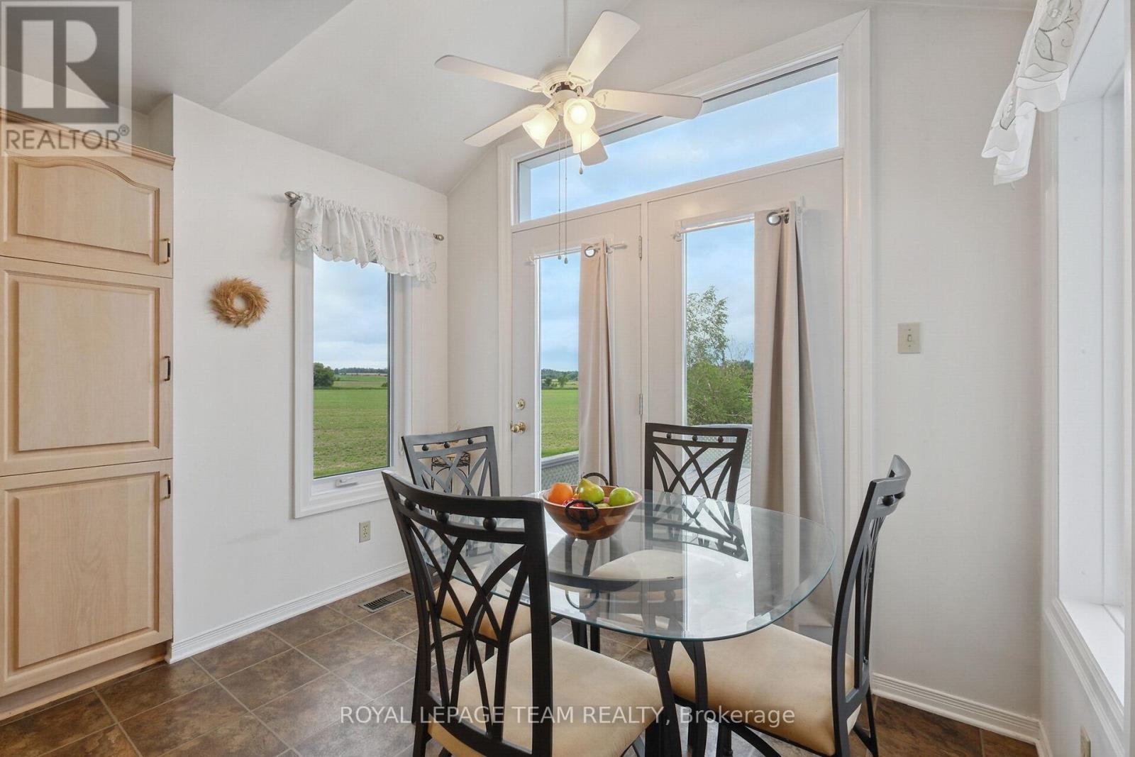 












8665 RUSSELL ROAD

,
Ottawa,




Ontario
K4B0J7


