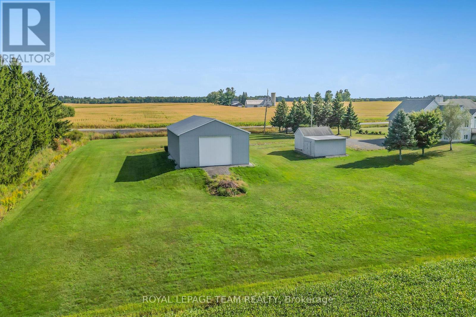 












8665 RUSSELL ROAD

,
Ottawa,




Ontario
K4B0J7

