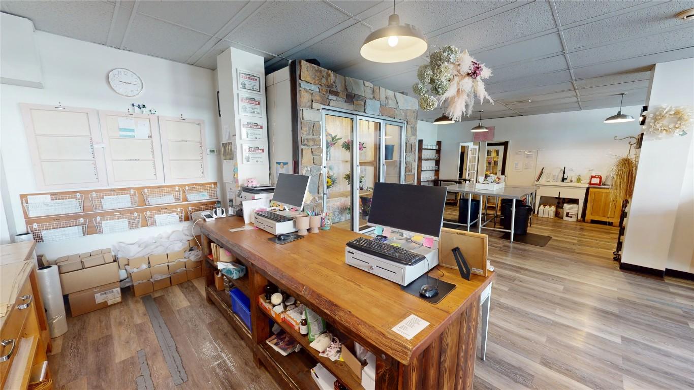 









24


10th

Avenue,
Cranbrook,




BC
V1C 2M8

