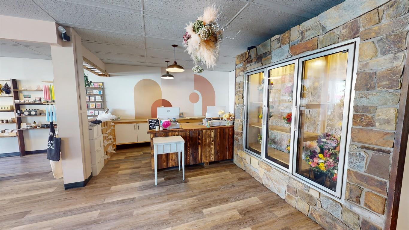 









24


10th

Avenue,
Cranbrook,




BC
V1C 2M8

