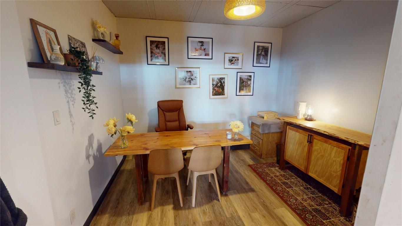 









24


10th

Avenue,
Cranbrook,




BC
V1C 2M8

