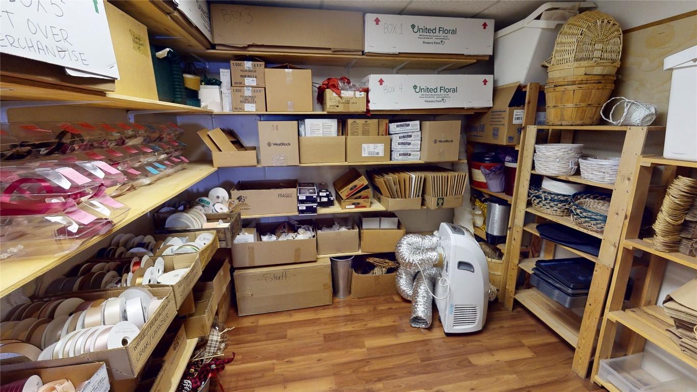 









24


10th

Avenue,
Cranbrook,




BC
V1C 2M8

