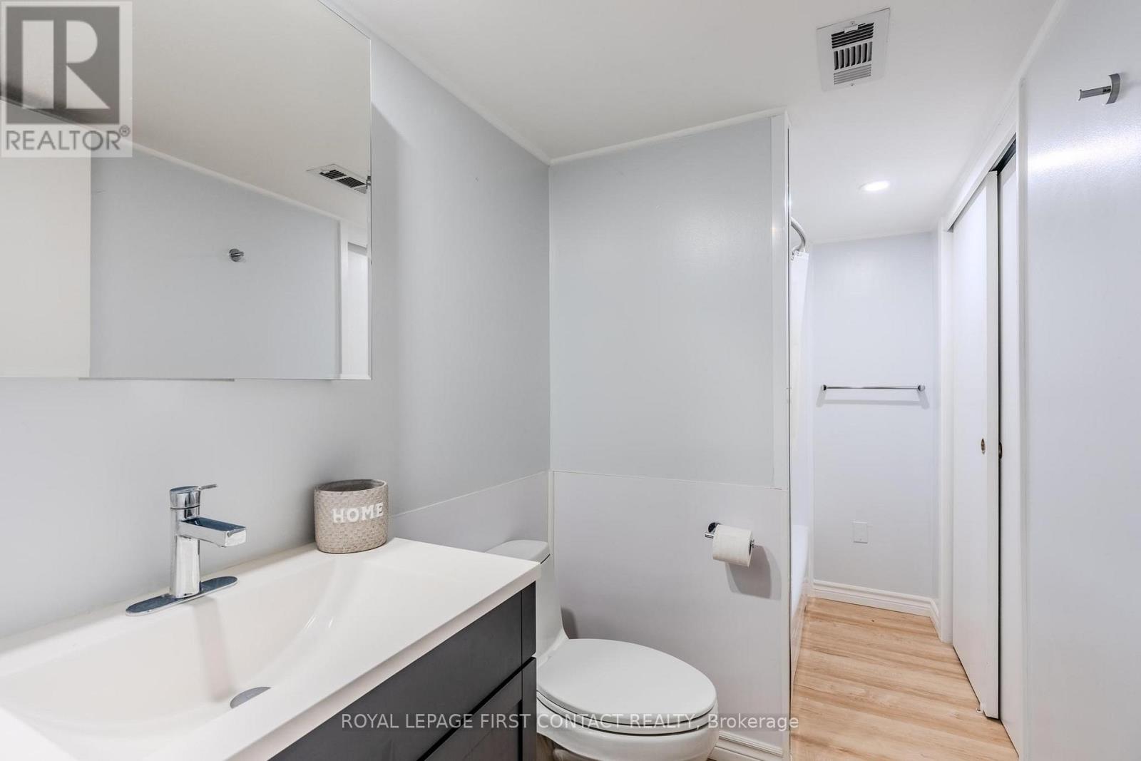 












312 BARNETT AVENUE

,
Midland,




Ontario
L4R4Z8

