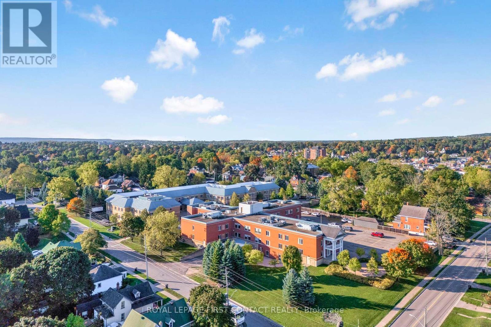 












312 BARNETT AVENUE

,
Midland,




Ontario
L4R4Z8

