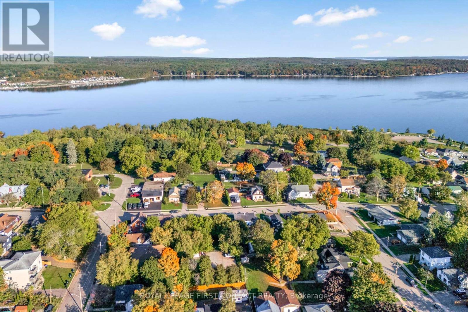 












312 BARNETT AVENUE

,
Midland,




Ontario
L4R4Z8

