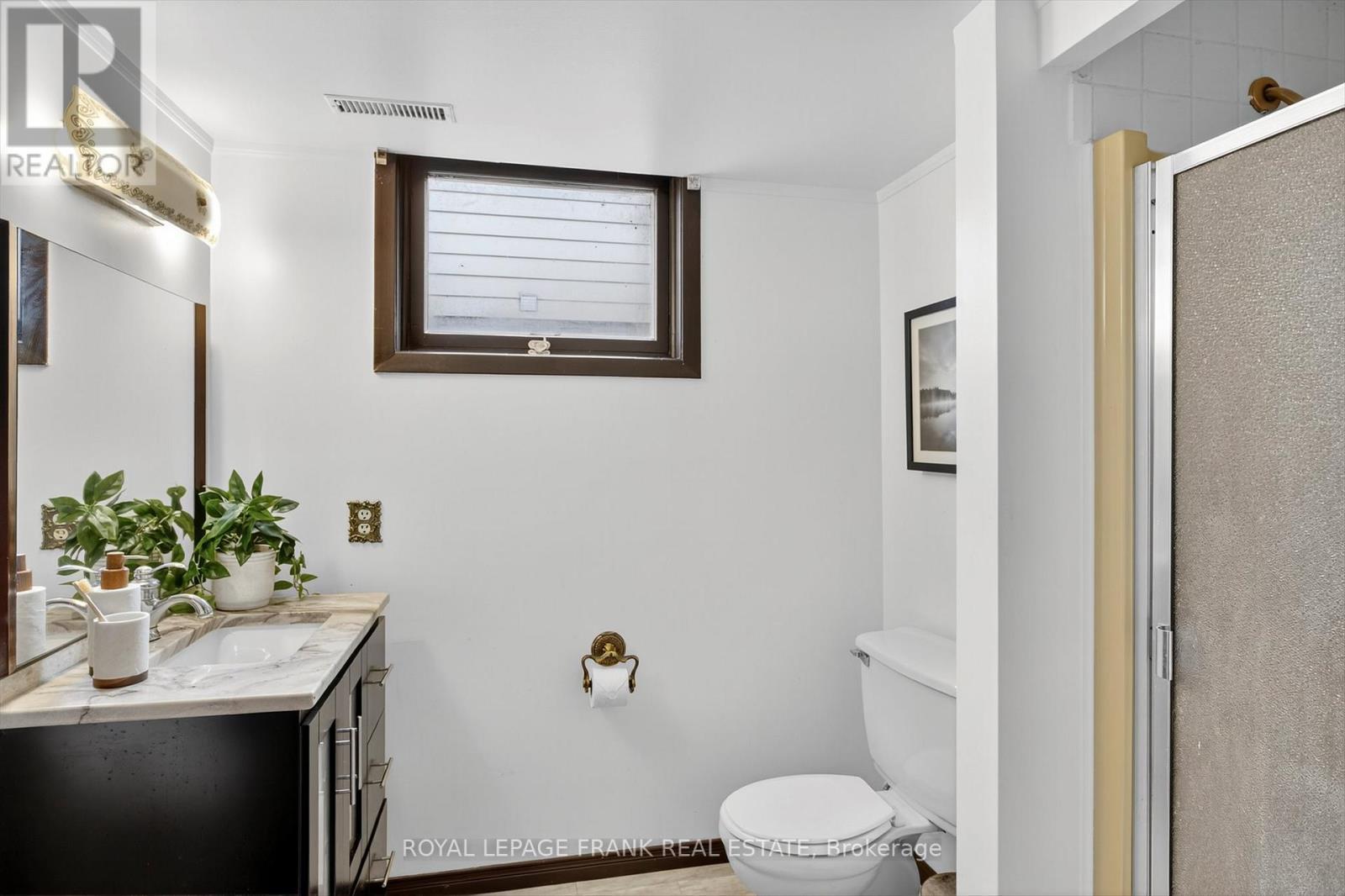 












393 SOUTHPARK DRIVE

,
Peterborough (Ashburnham Ward 4),




Ontario
K9J1C1

