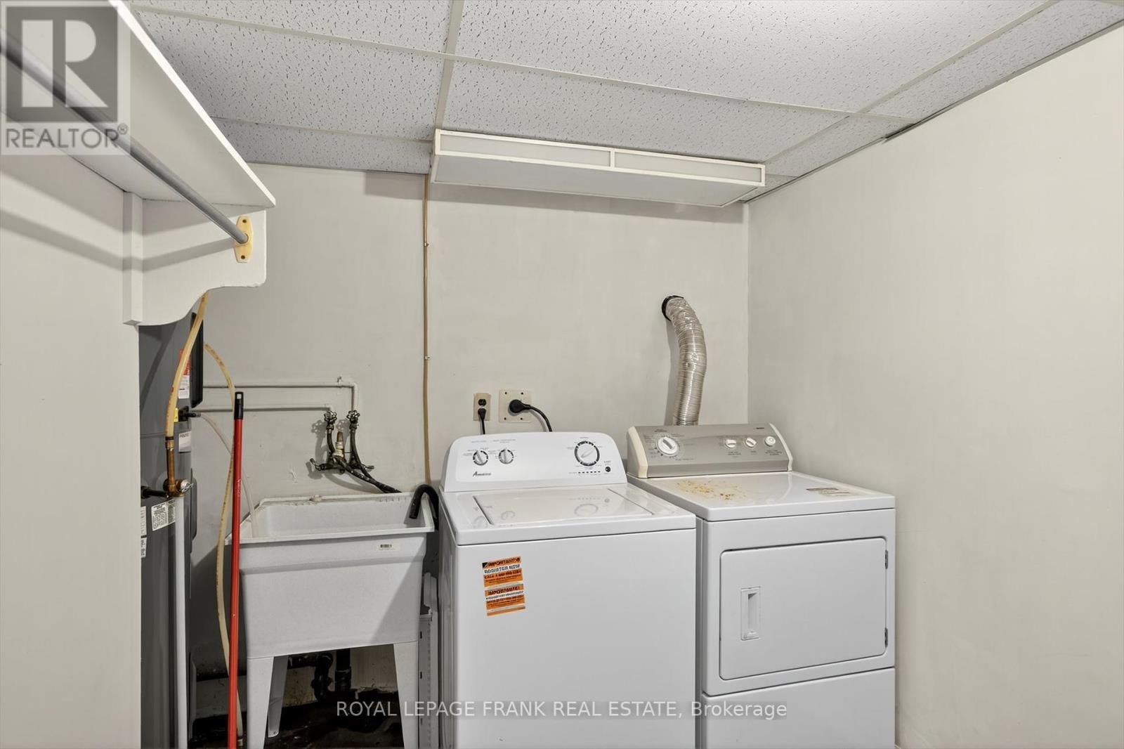 












393 SOUTHPARK DRIVE

,
Peterborough (Ashburnham Ward 4),




Ontario
K9J1C1

