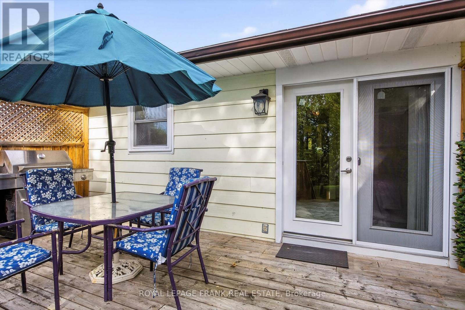 












393 SOUTHPARK DRIVE

,
Peterborough (Ashburnham Ward 4),




Ontario
K9J1C1

