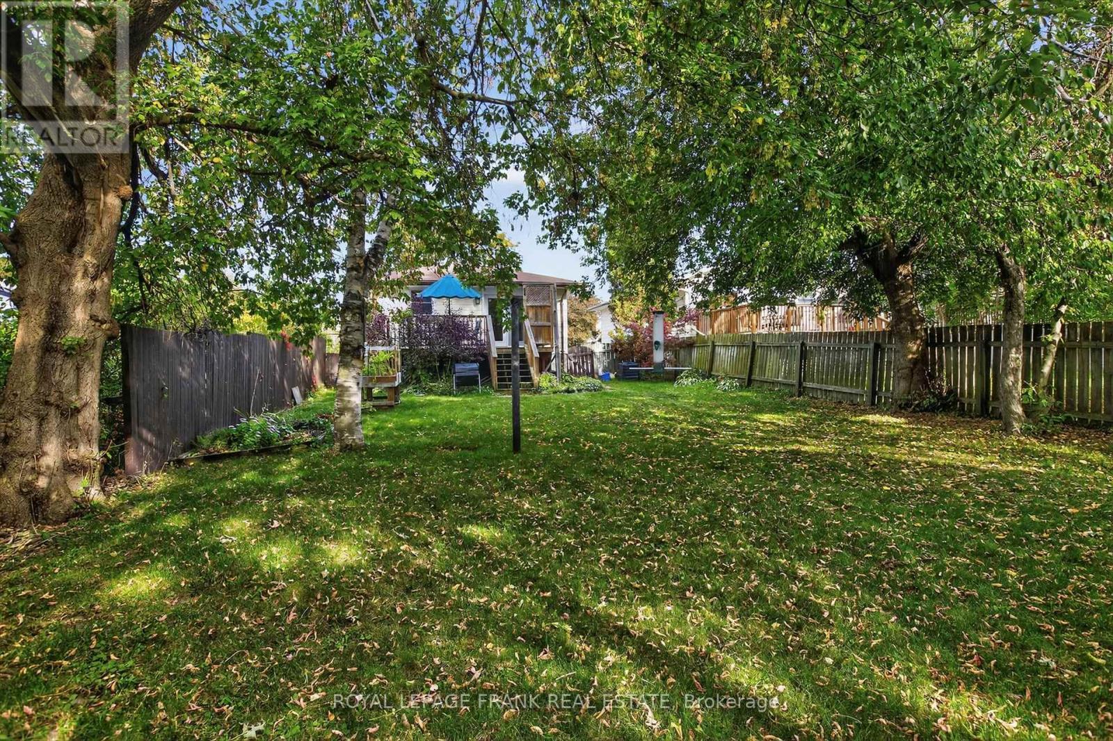 












393 SOUTHPARK DRIVE

,
Peterborough (Ashburnham Ward 4),




Ontario
K9J1C1

