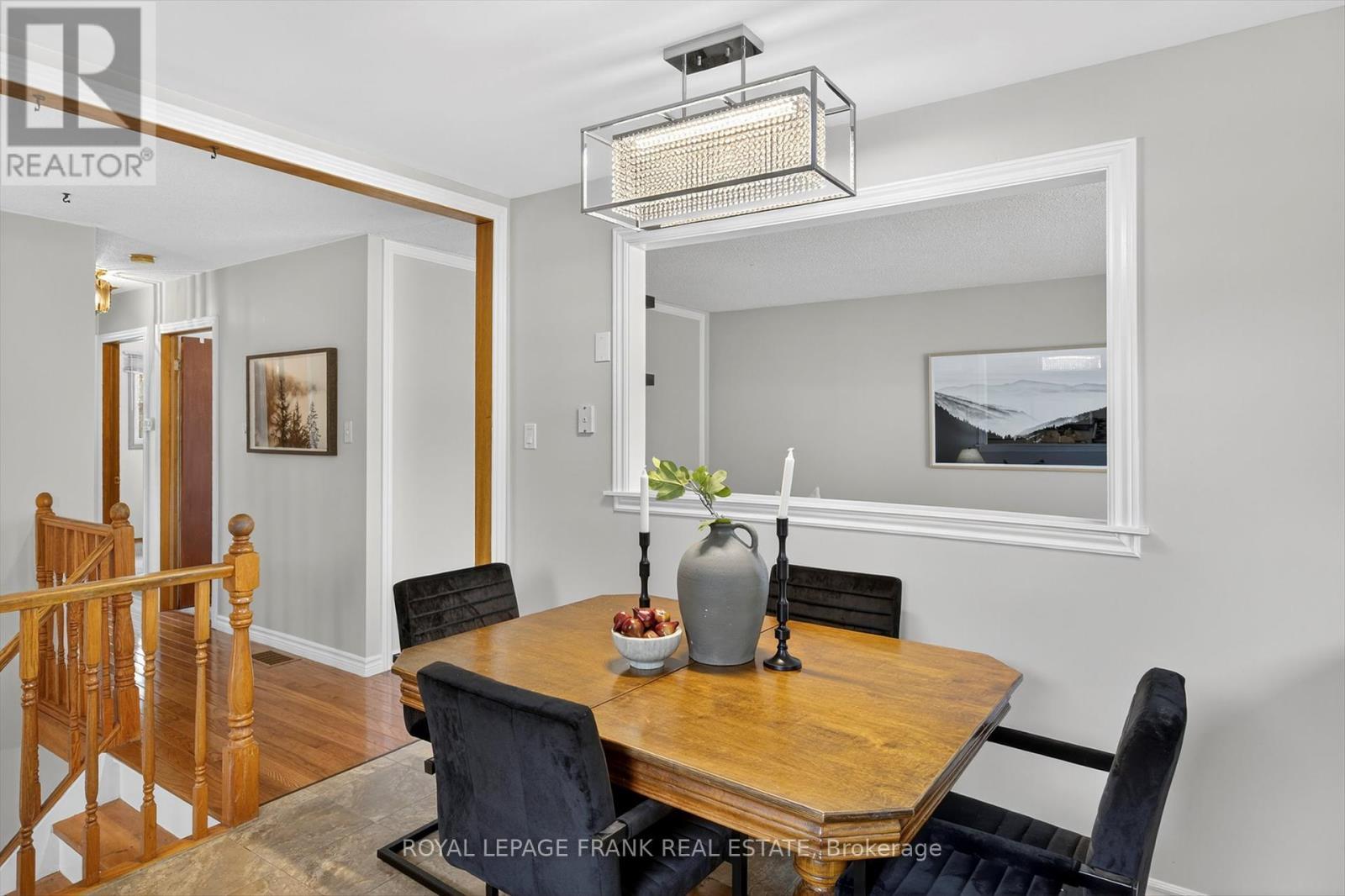 












393 SOUTHPARK DRIVE

,
Peterborough (Ashburnham Ward 4),




Ontario
K9J1C1

